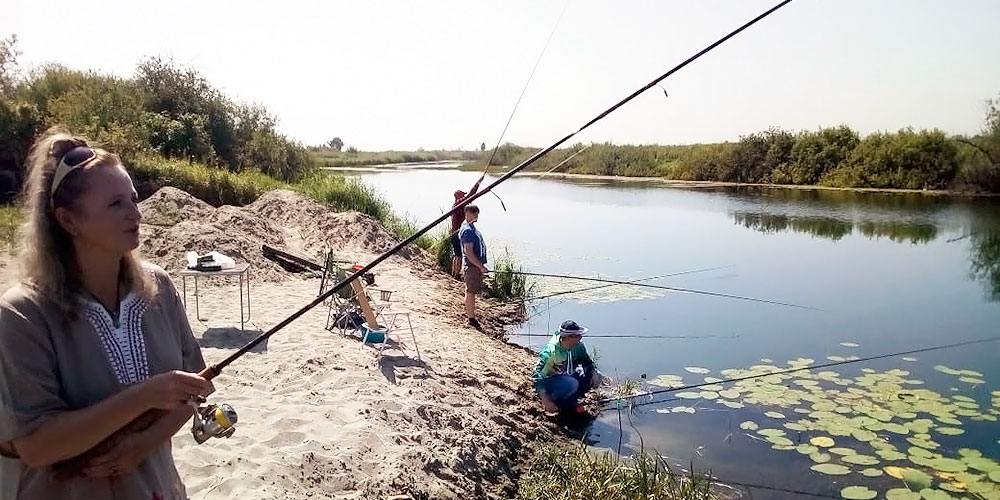 Рыбалка на платном озере Хищник в Линево