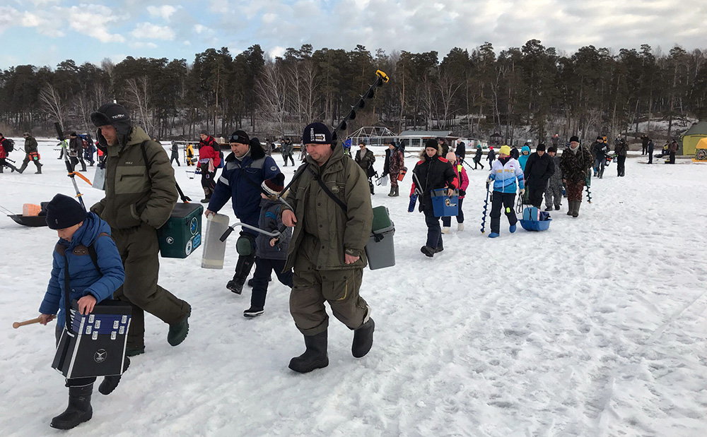 Рыбаки готовятся к началу соревнований